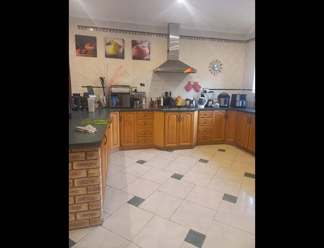 3 BEDROOM HOUSE FOR SALE IN WIDENHAM